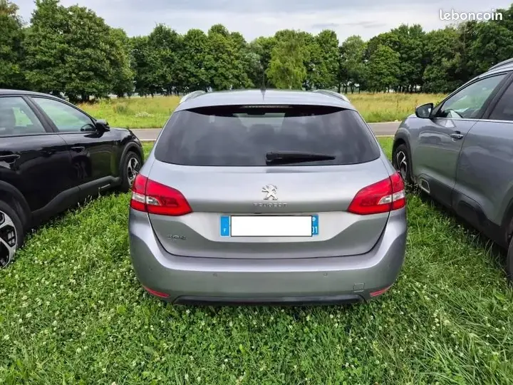Peugeot 308 2017 photo 2