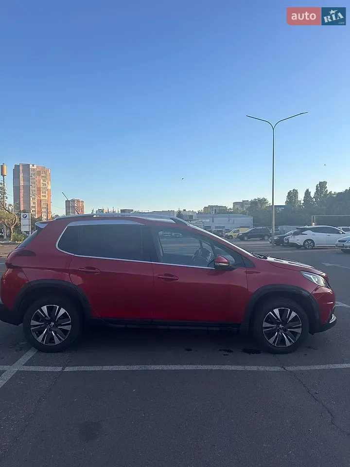 Peugeot 2008 2018 photo 4