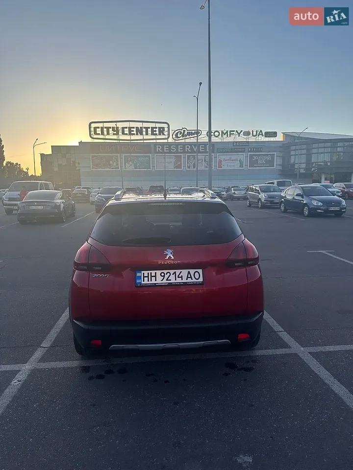 Peugeot 2008 2018 photo 5