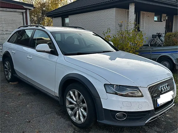 Audi A4 Allroad 2010 photo 2