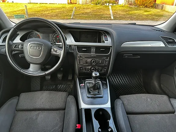Audi A4 Allroad 2010 photo 4