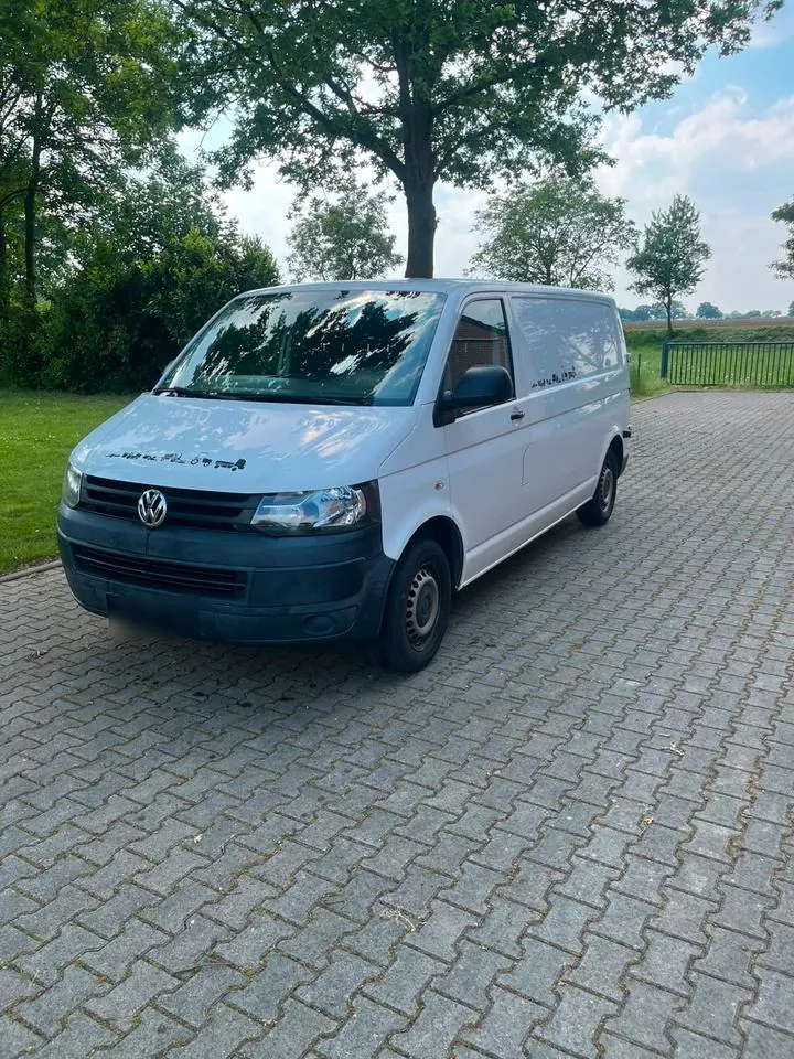 Volkswagen T5
