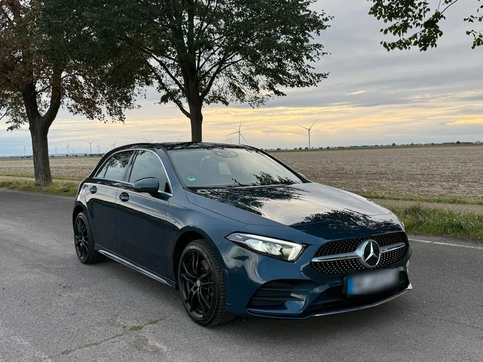 Mercedes-Benz A250E