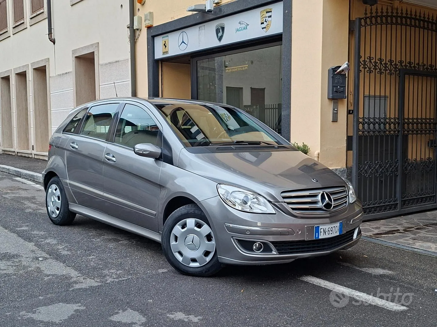 Mercedes-Benz B 170