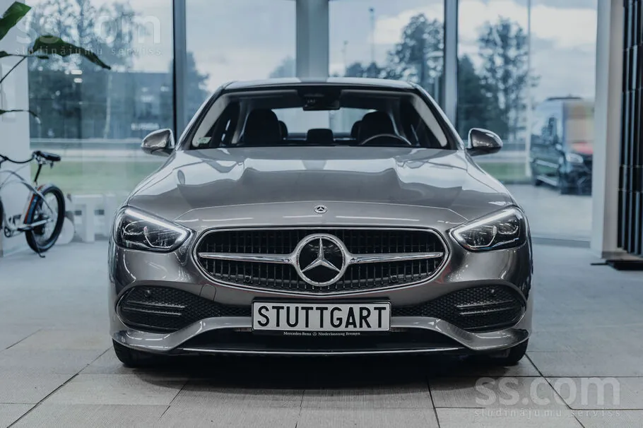 Mercedes-Benz C180 2022 photo 2