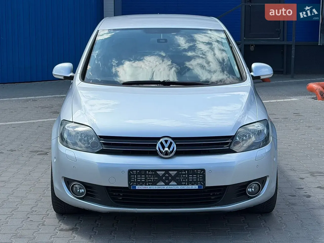 Volkswagen Golf Plus 2010 photo 2