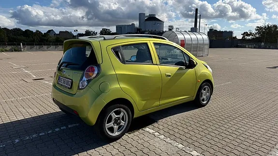 Chevrolet Spark 2010 photo 3