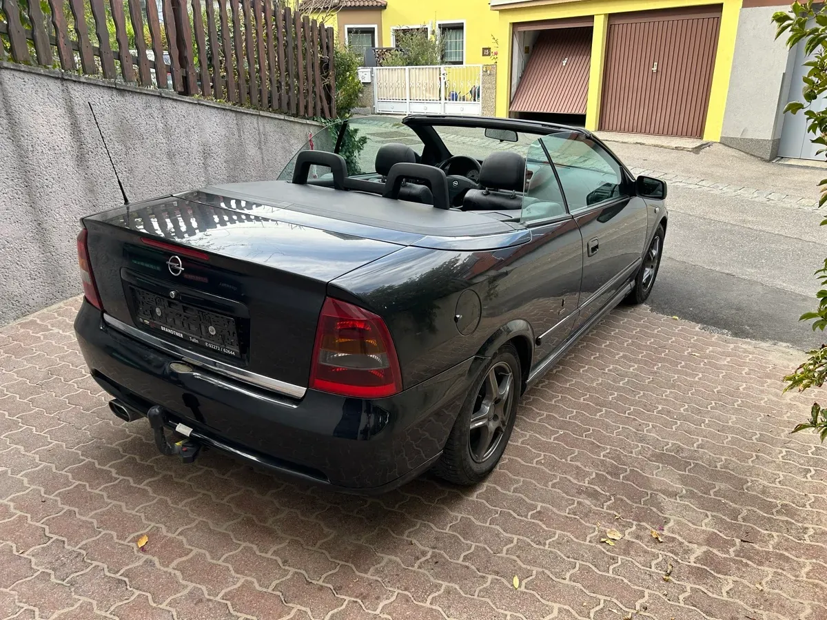 Opel Astra 2003 photo 2