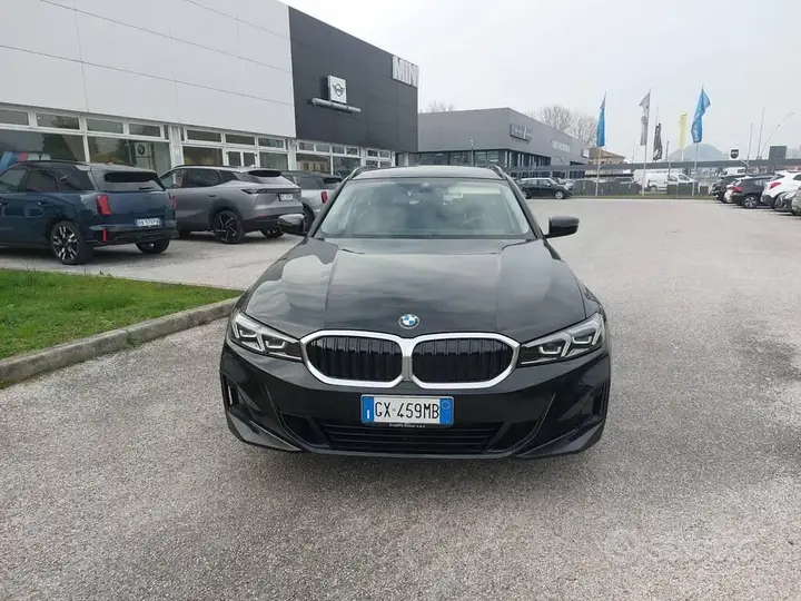 BMW 3 Series 2025 photo 3
