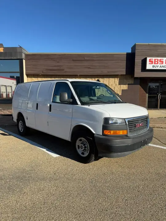 GMC Savana 2018 photo 5