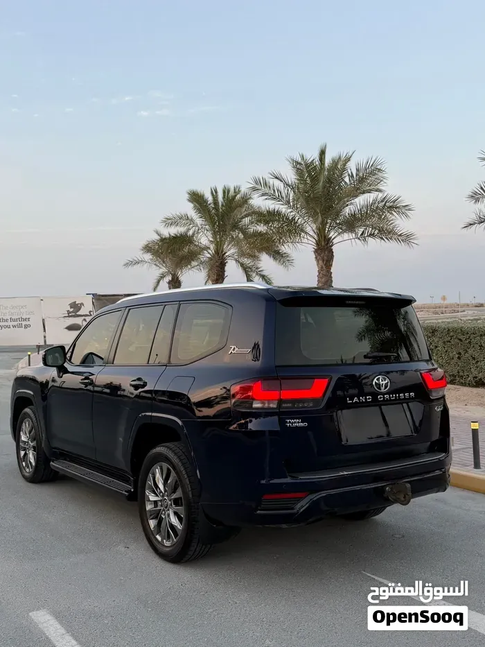 Toyota Land Cruiser 2022 photo 3