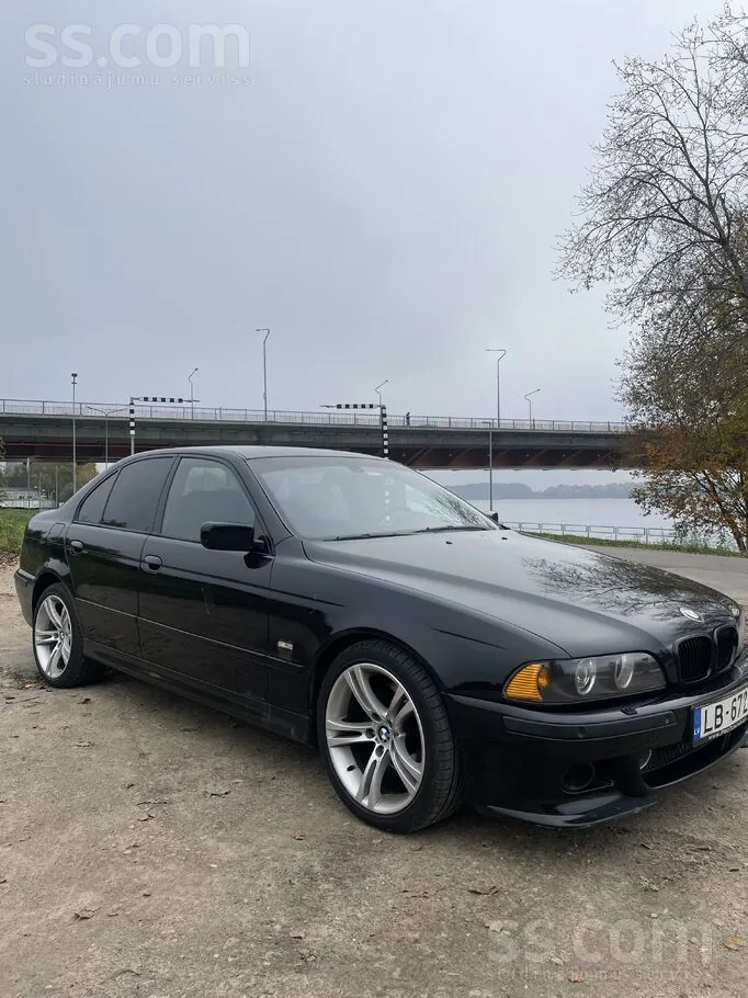 BMW E39 2001 photo 5