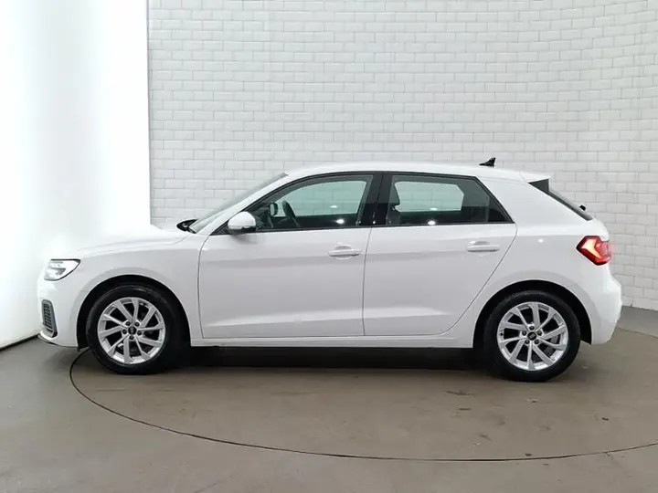 Audi A1 2023 photo 4