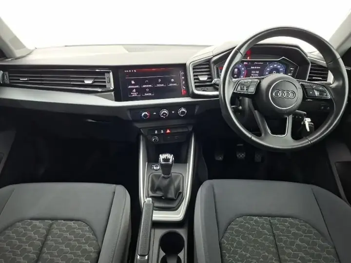 Audi A1 2023 photo 3