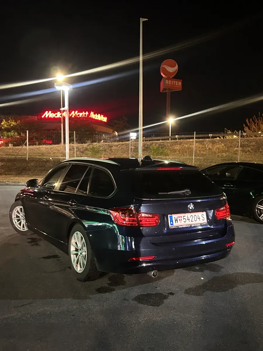 BMW 3 Series 2013 photo 2