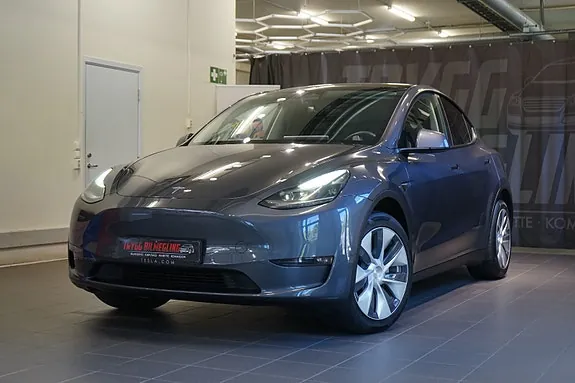 Tesla Model Y 2021 photo 2