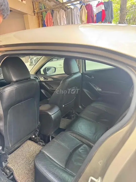 Mazda 3 2018 photo 4