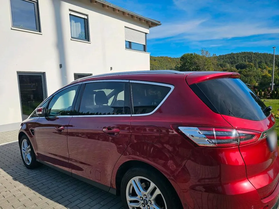Ford S-Max