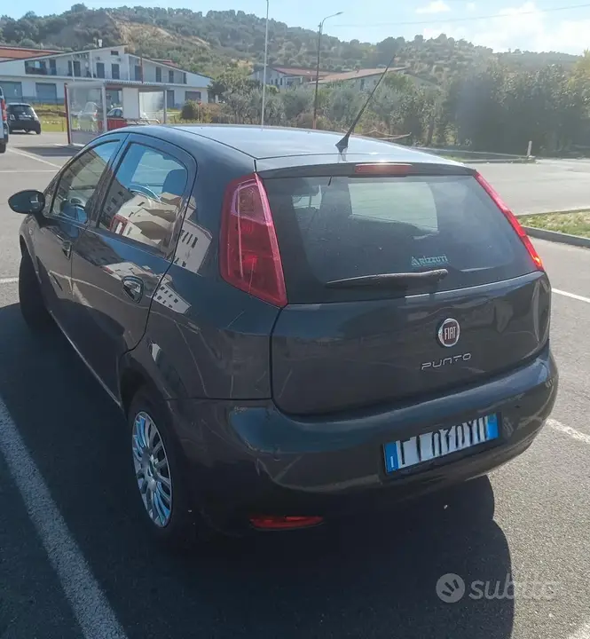 Fiat Grande Punto 2015 photo 3