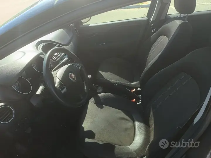 Fiat Grande Punto 2015 photo 5