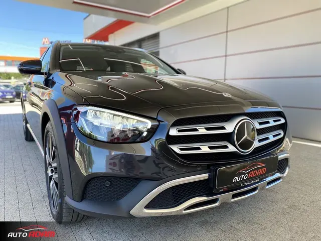 Mercedes-Benz E-Class 2021 photo 4