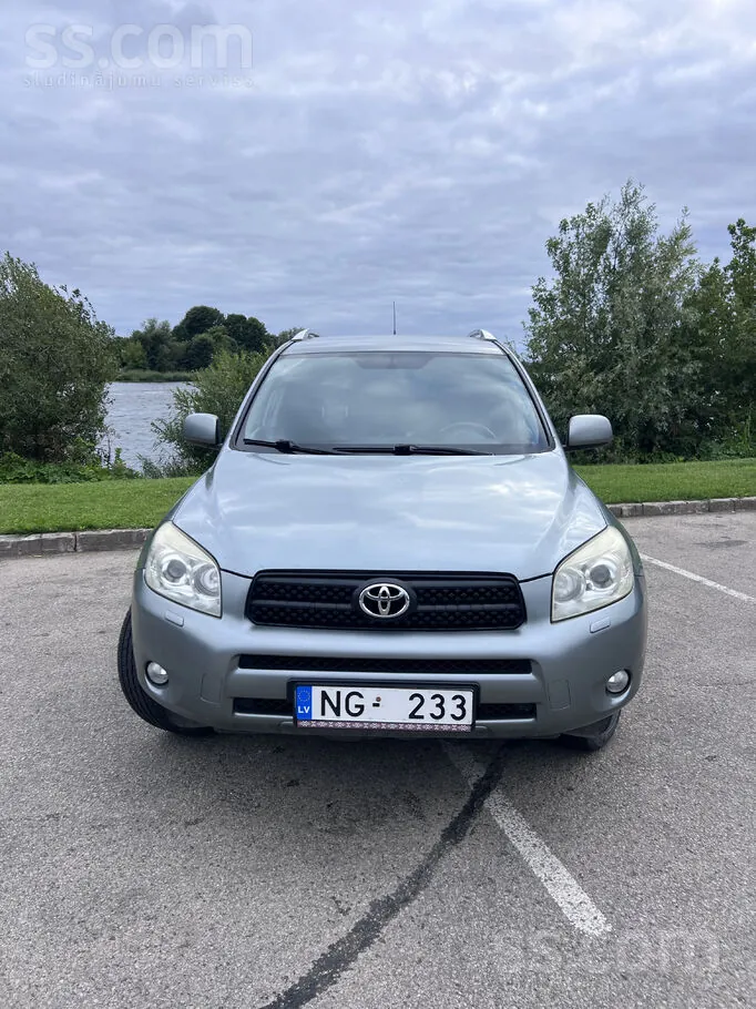 Toyota Rav4 2006 photo 2