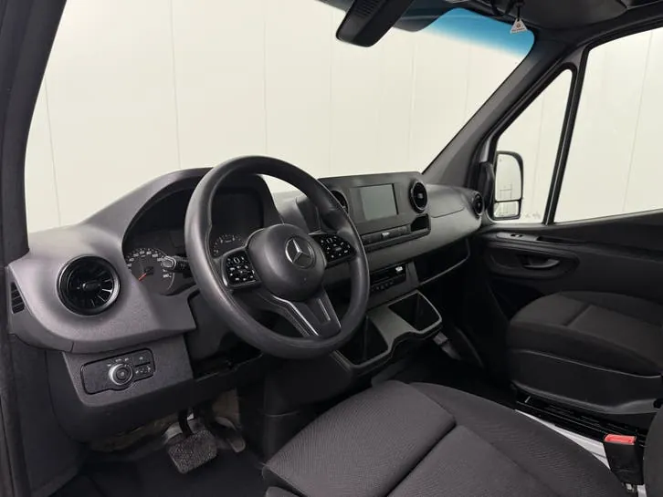Mercedes-Benz Sprinter 2022 photo 3
