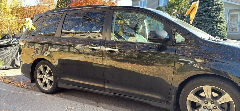 Toyota Sienna 2014 photo 4