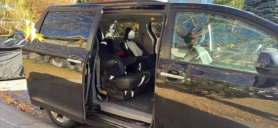 Toyota Sienna 2014 photo 5