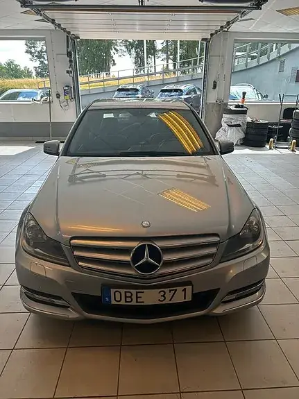 Mercedes-Benz C180 2014 photo 3