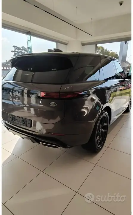 Land Rover Range Rover Sport 2023 photo 2