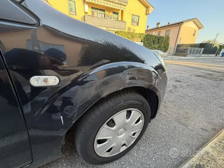 Ford Fiesta 2008 photo 3