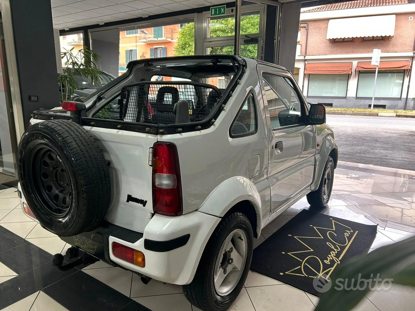 Suzuki Jimny 2005 photo 3