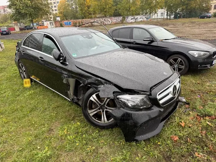 Mercedes-Benz E 200 D