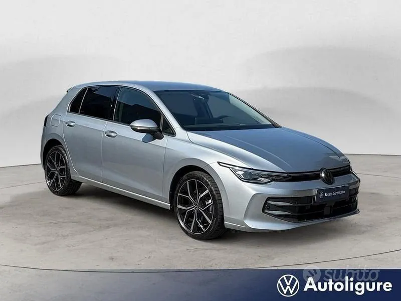 Volkswagen Golf 2025 photo 2