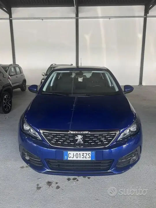 Peugeot 308 2022 photo 2