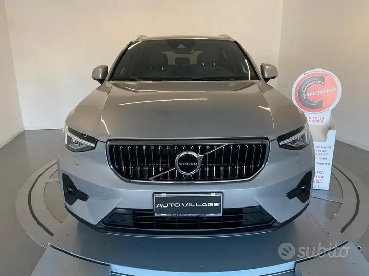 Volvo Xc40 2022 photo 2