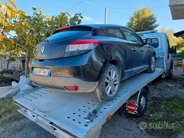 Renault Megane 2009 photo 2