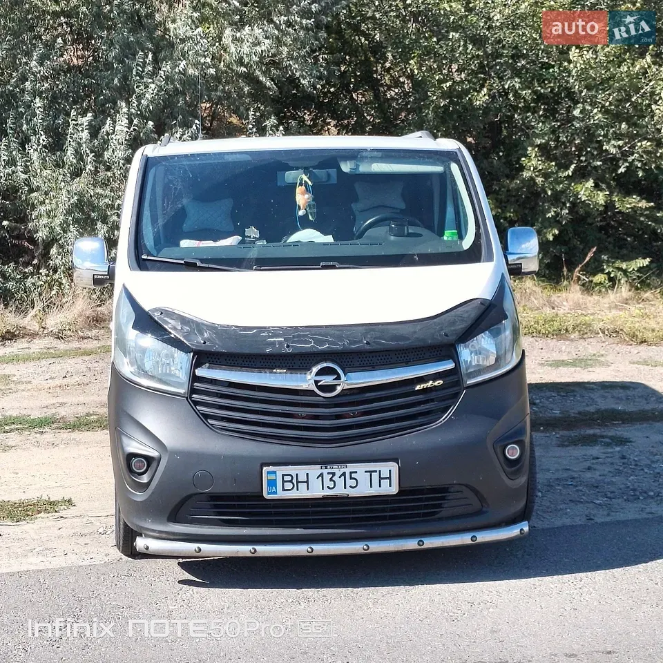 Opel Vivaro 2016 photo 3