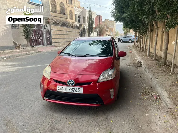 Toyota Prius 2013 photo 2