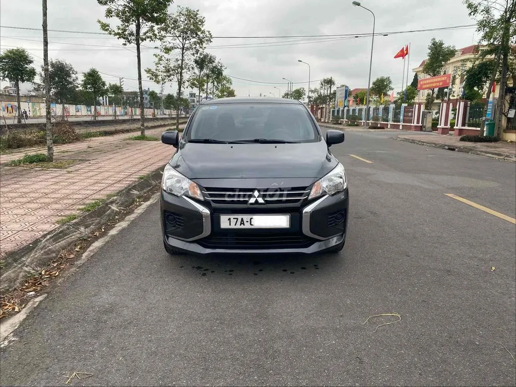 Mitsubishi Mirage 2023 photo 2