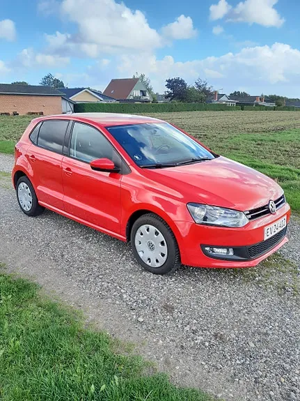 Volkswagen Polo 2011 photo 3