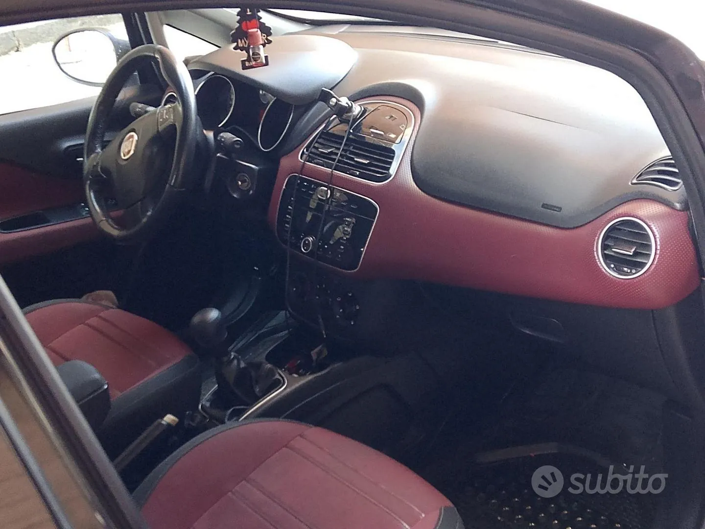 Fiat Punto Evo 2011 photo 4