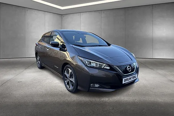 Nissan Leaf 2018 photo 2