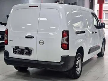 Opel Combo 2022 photo 2