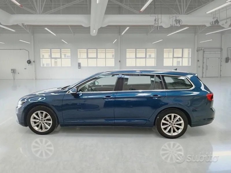 Volkswagen Passat Variant 2023 photo 5