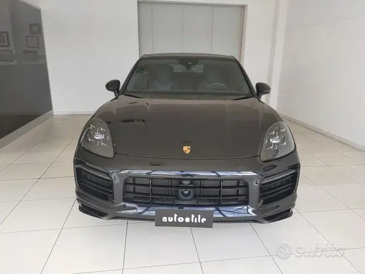 Porsche Cayenne 2020 photo 2
