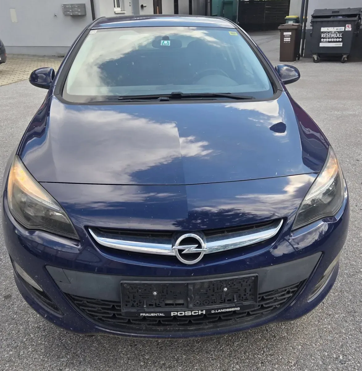 Opel Astra 2014 photo 2