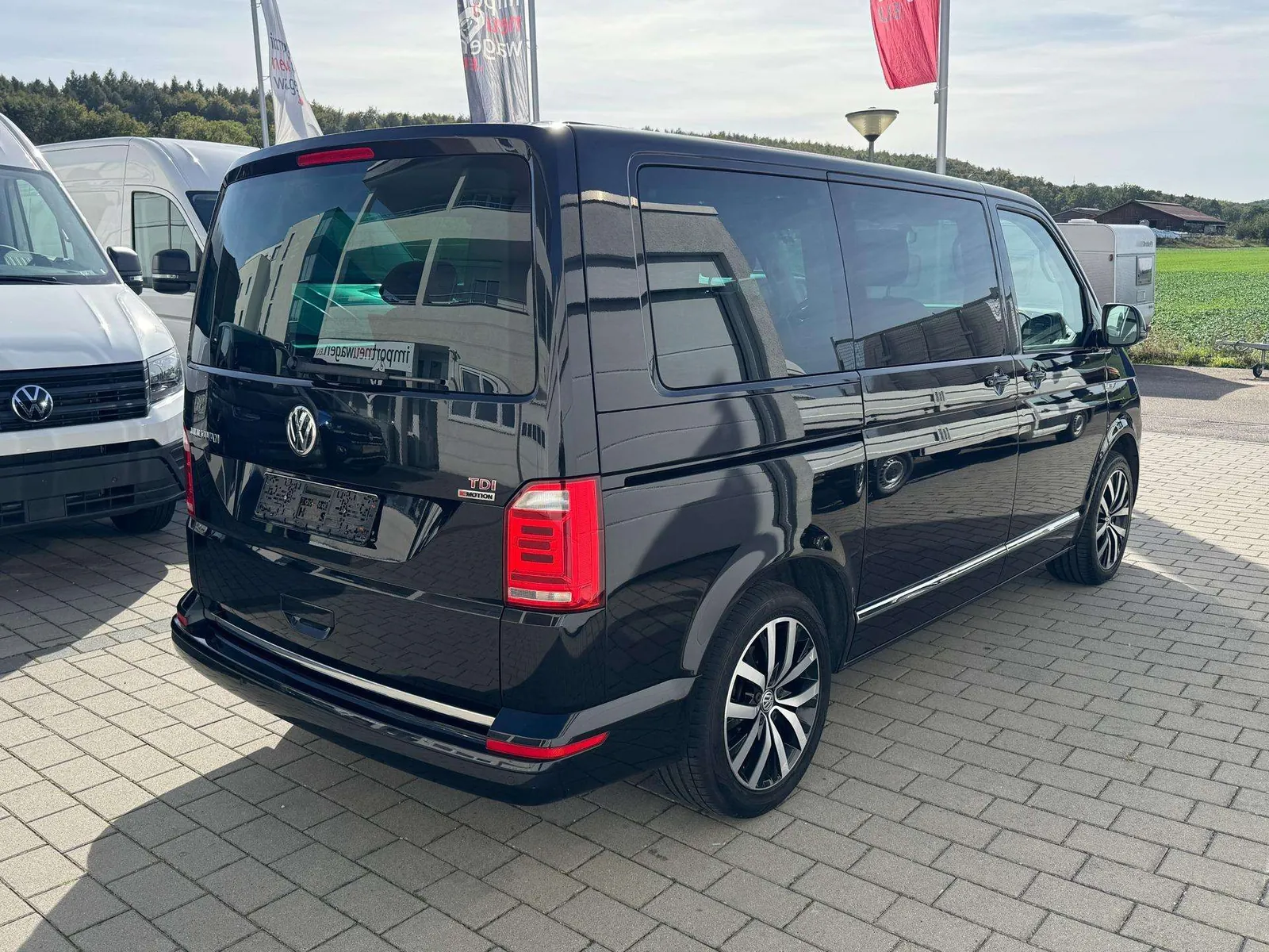 Volkswagen T6 Multivan 2017 photo 4