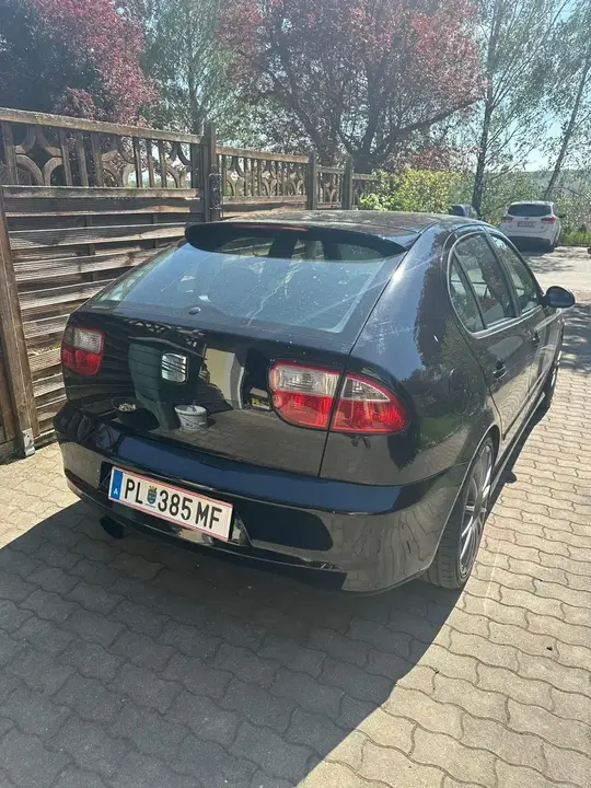 Seat Leon 2005 photo 2